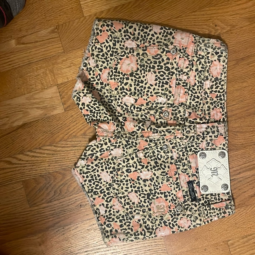 Leopard Jean shorts